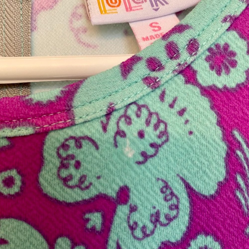 Beautiful Tropical Hawaiian Floral Flower LuLaRoe Amelia - Picture 4 of 5